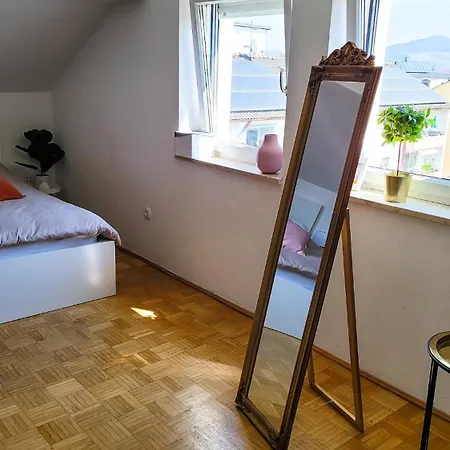 公寓 Dg R- Helle 40m2 2-zimmer Naehe Salzburg *